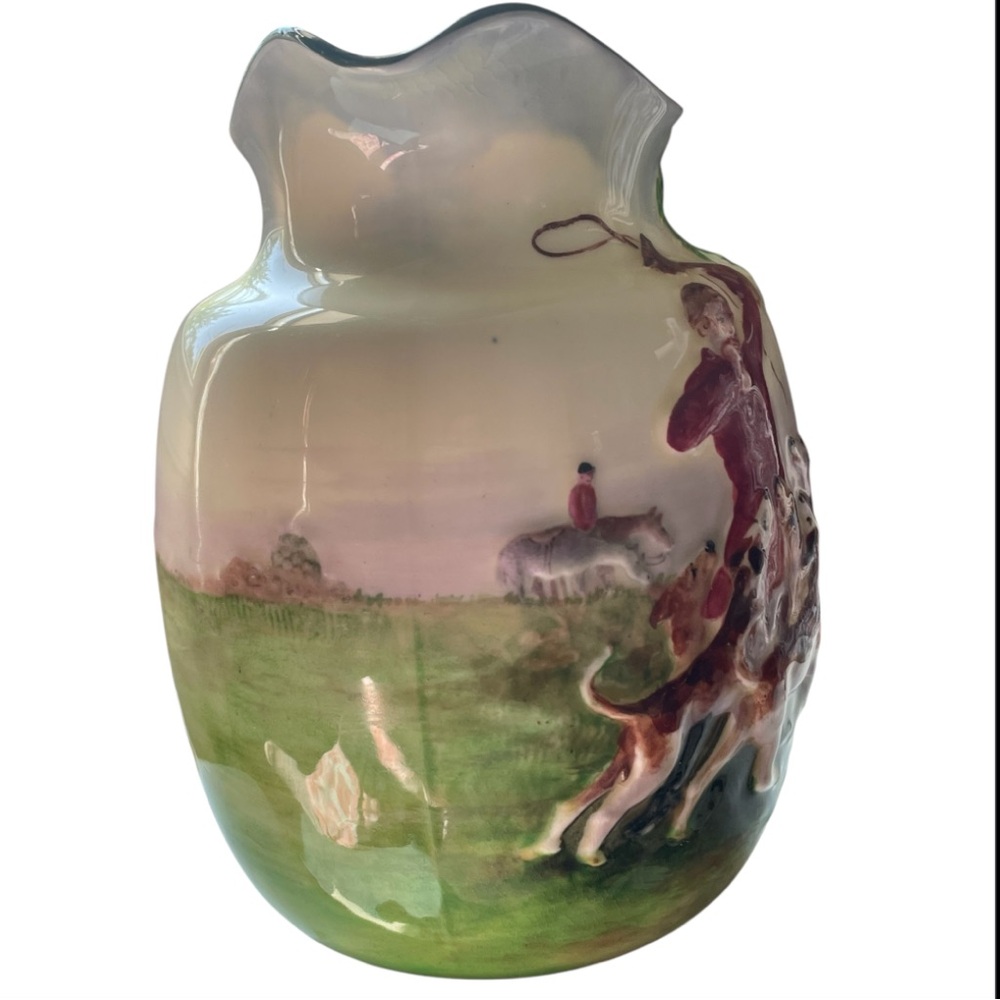 Royal Doulton Ceramic Pitcher with Hunting Scene in Ivory and Green & Gold Trim - Picture 4 of 11